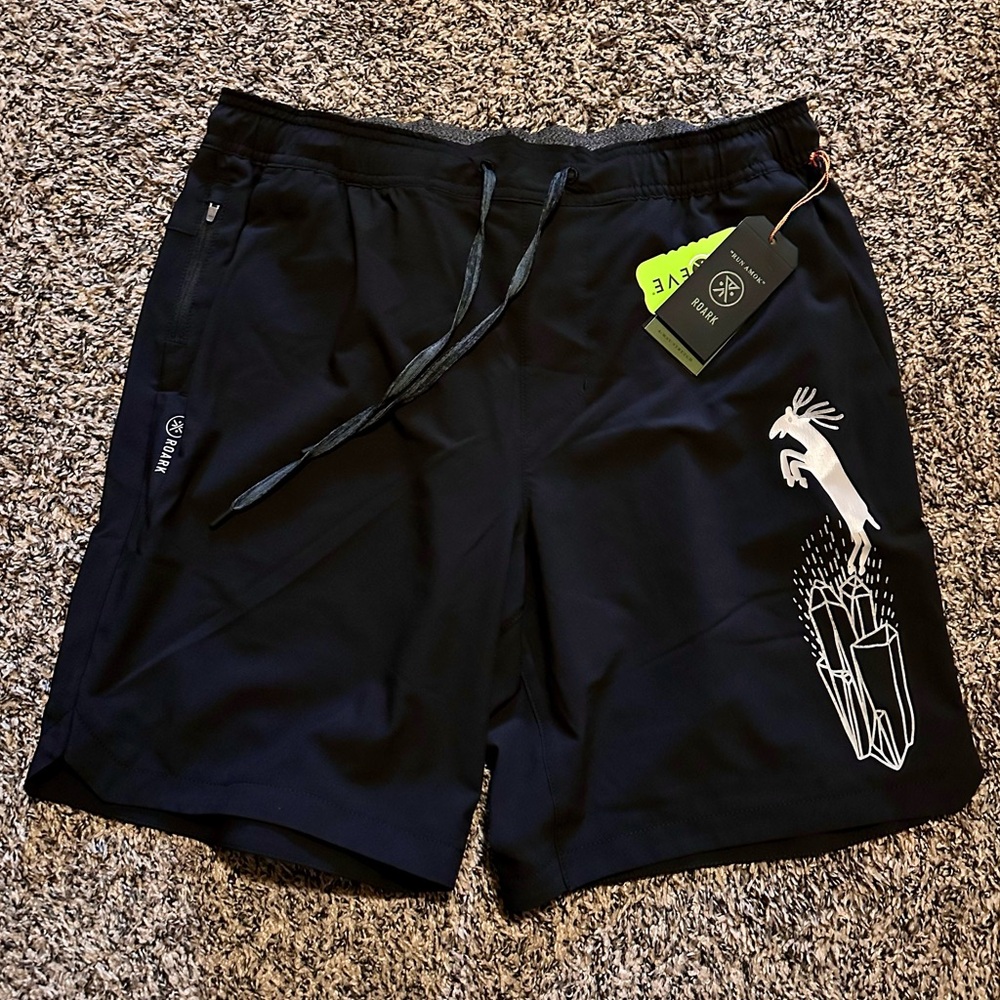 Roark Run Amok Serrano Shorts 8” - Size M